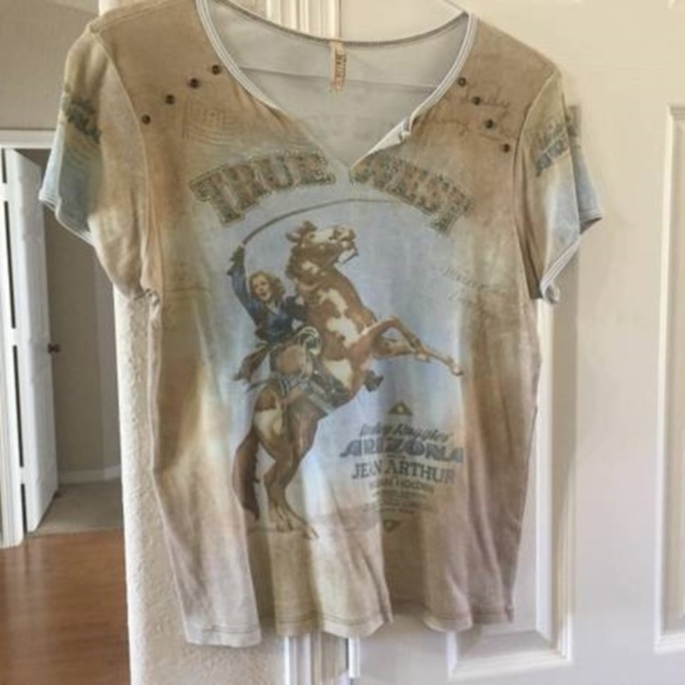 Belle top (True West) short sleeve top S
